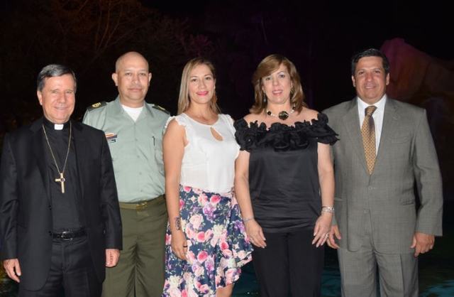Froilán Tiberio Casas Ortiz, Obispo de Neiva; Juan Carlos Restrepo, comandante de la Policía Metropolitana de Neiva, Clara Luz Roldán, directora de Coldeportes Nacional y Rodrigo Armando Lara Sánchez, Alcalde de Neiva.